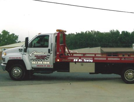 chandlers-collision-towtruckwrecker2